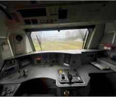 Locomotive EMD Class 67   4-axle diesel loco with power of 2385 kW - Image 2