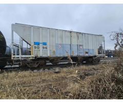 3000 cube hybrid bottom gate and hose discharge covered hoppers