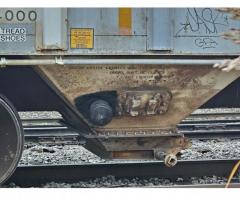 3000 cube hybrid bottom gate and hose discharge covered hoppers - Image 2