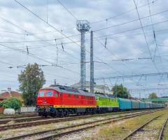 For Lease / rent  6-axle, class V233 3000 hp diesel locomotives - Image 4