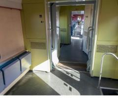 Two-part DMU multiple units D628.4 for sale, diff. track gauge conversion possible. - Image 8